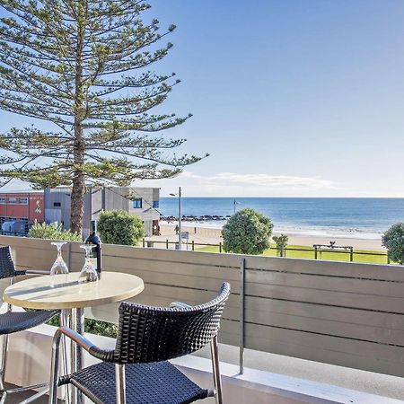 Beachfront Voyager Motor Inn Burnie Extérieur photo