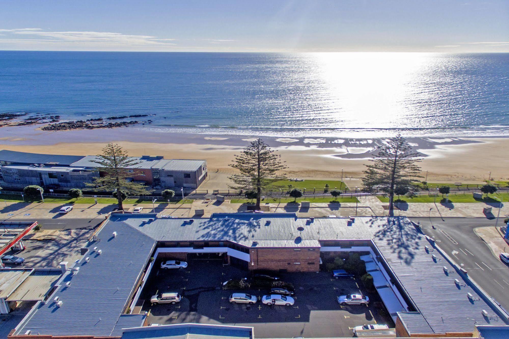Beachfront Voyager Motor Inn Burnie Extérieur photo